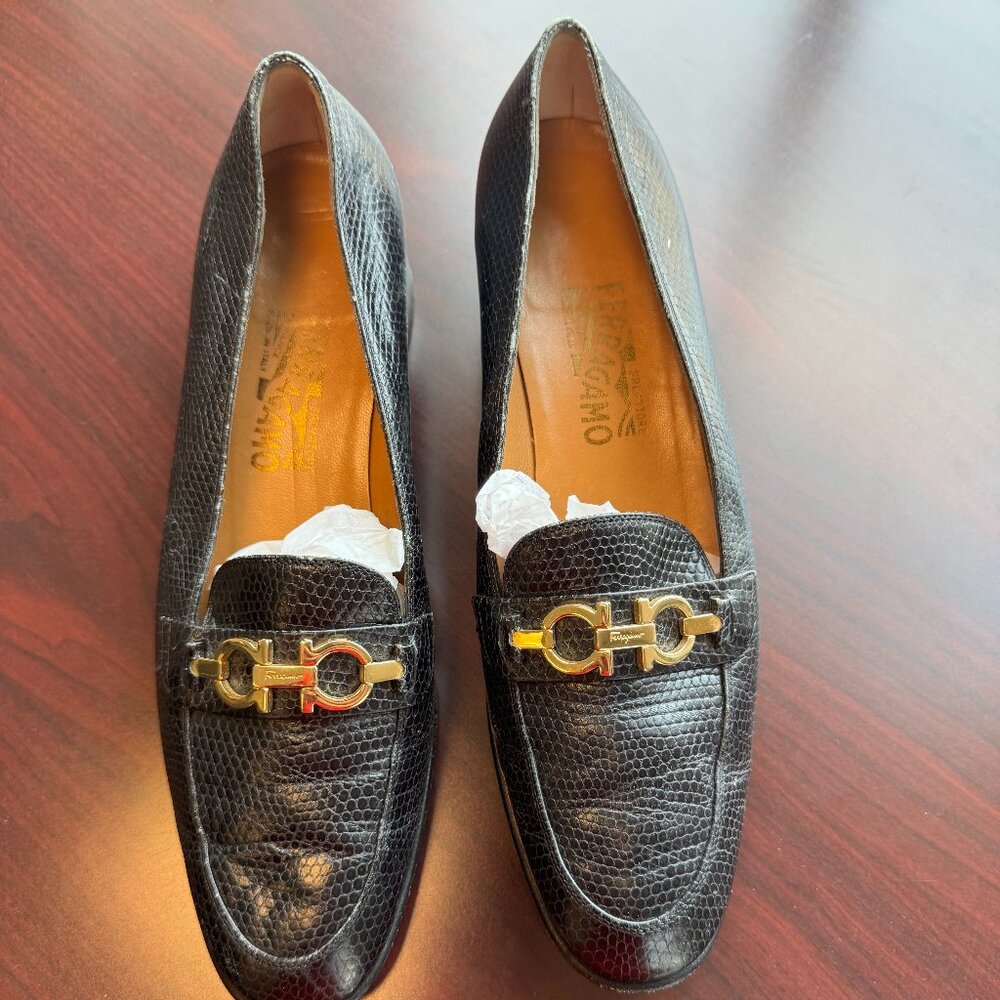 Salvatore Ferragamo gold buckle Deep Navy Blue loafers